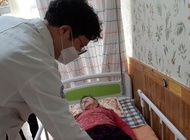 한방의 진맥 및 침봉사
