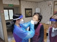 주2회 PCR+주2회~3회 코로나 신속항원검사 실시함