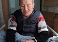 간식드시는 어르신